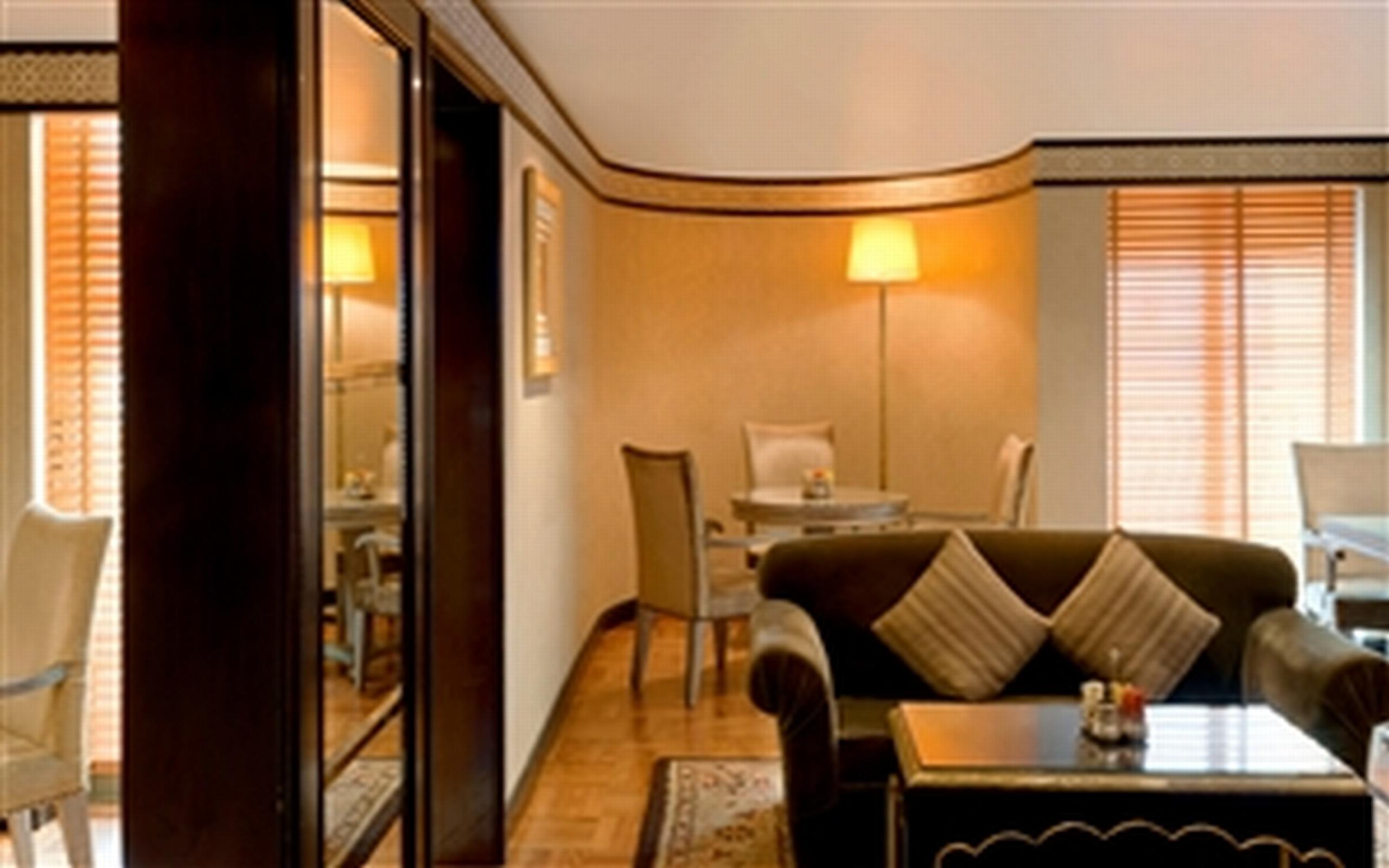Sheraton &